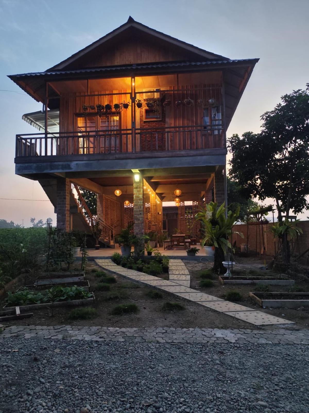 Bua Guest House Медан Экстерьер фото