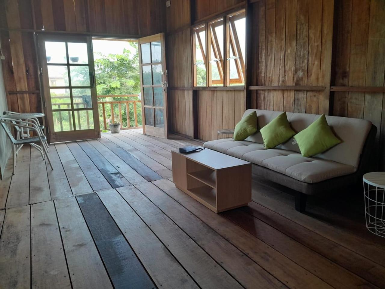 Bua Guest House Медан Экстерьер фото
